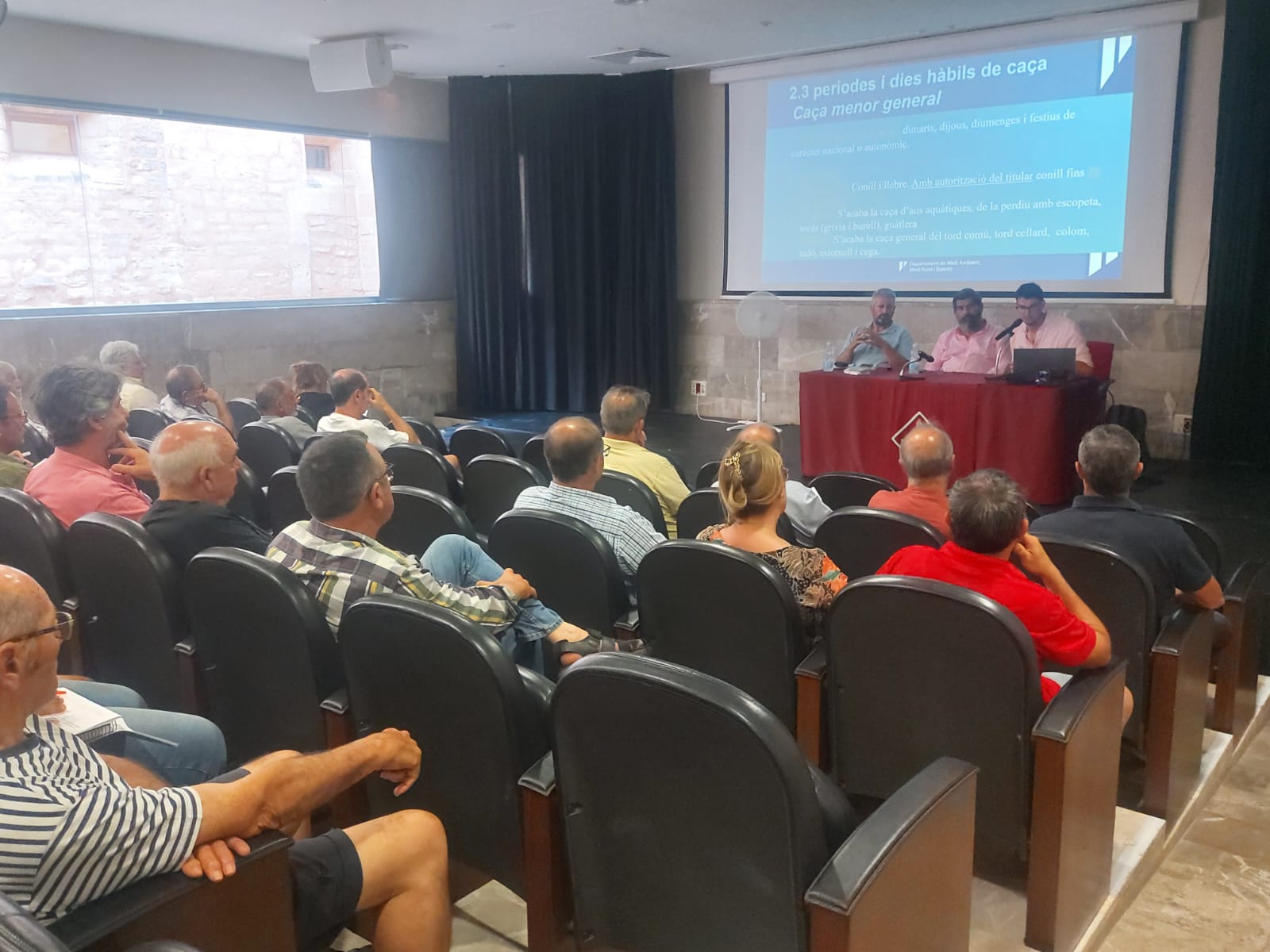 El Consell de Mallorca inicia la temporada de caza del conejo.