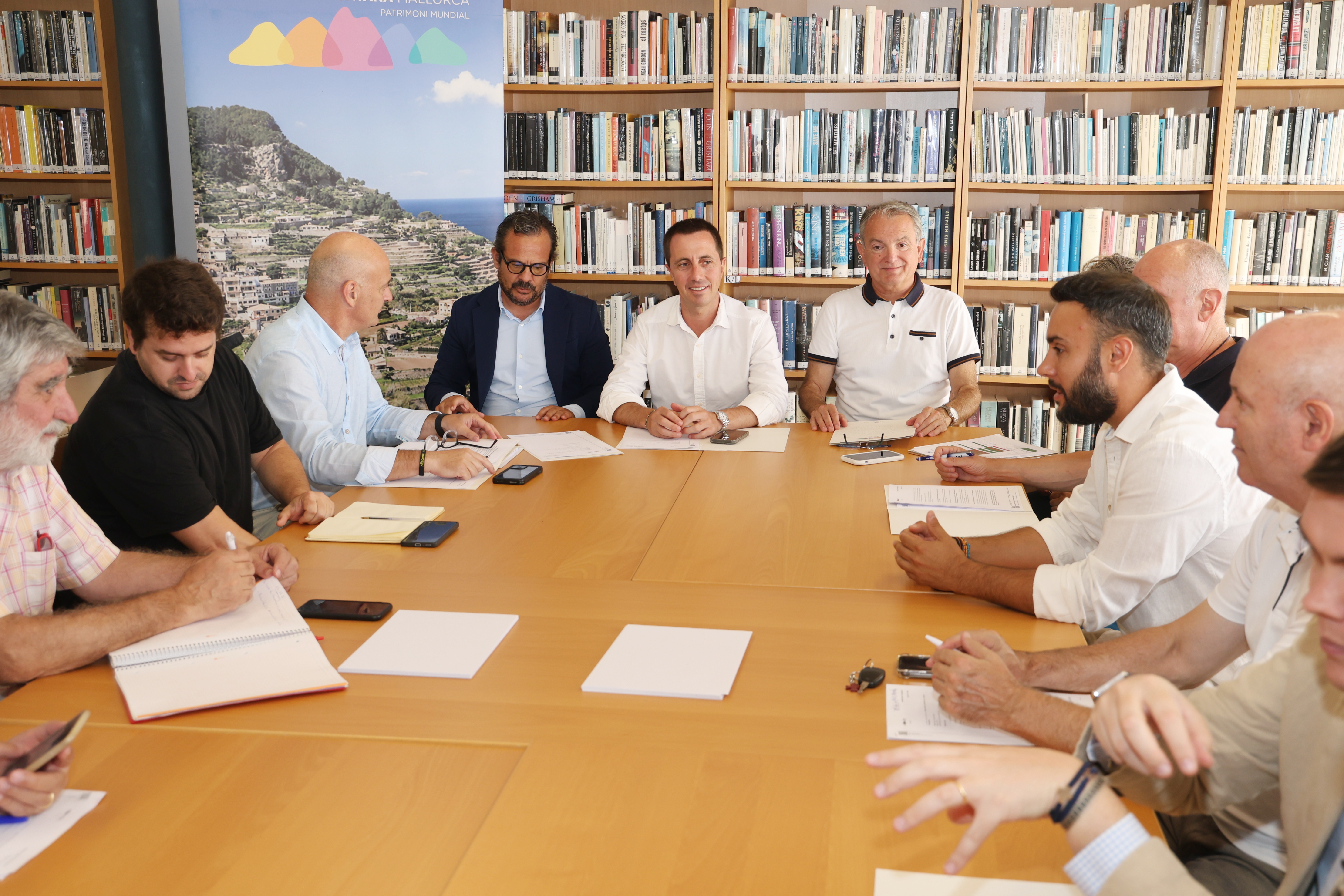 Mesa de alcaldes y alcaldesas de la serra de Tramuntana.