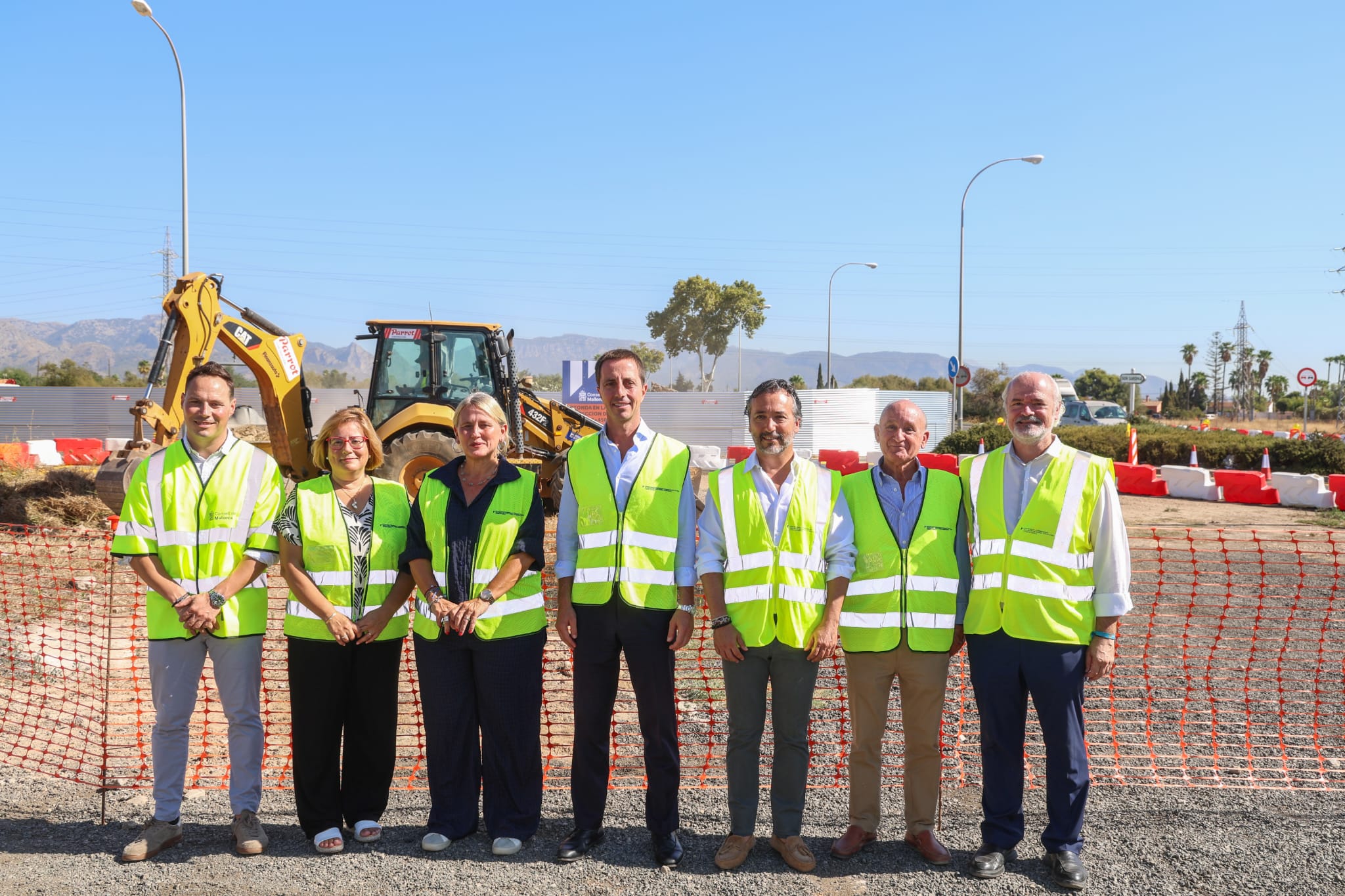 Inicio de las obras de la rotonda de la ITV del polígono de Son Castelló de Palma.
