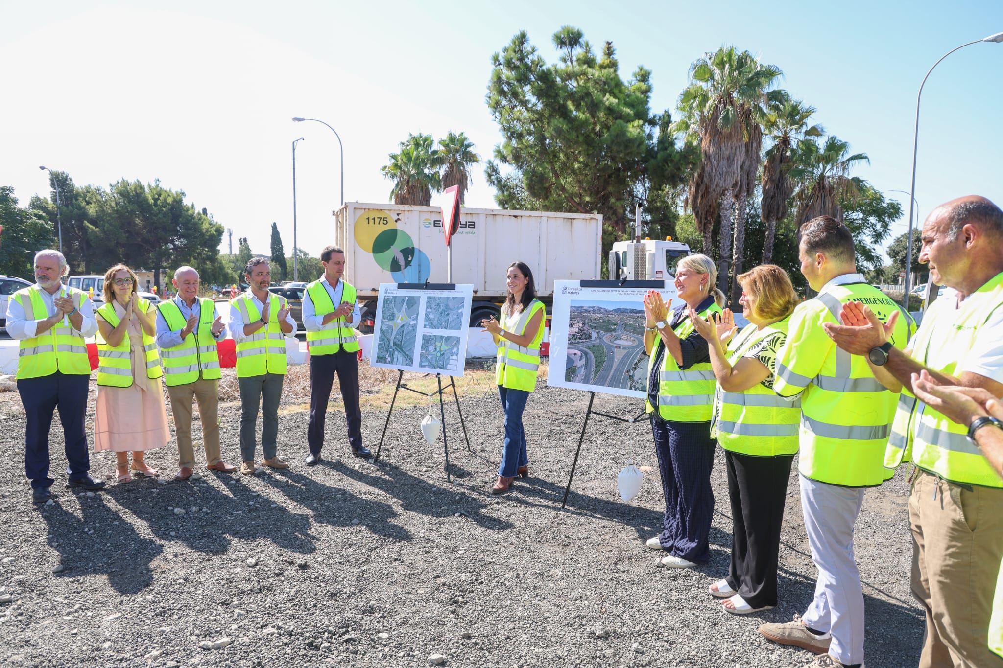 Inicio de las obras de la rotonda de la ITV del polígono de Son Castelló de Palma.
