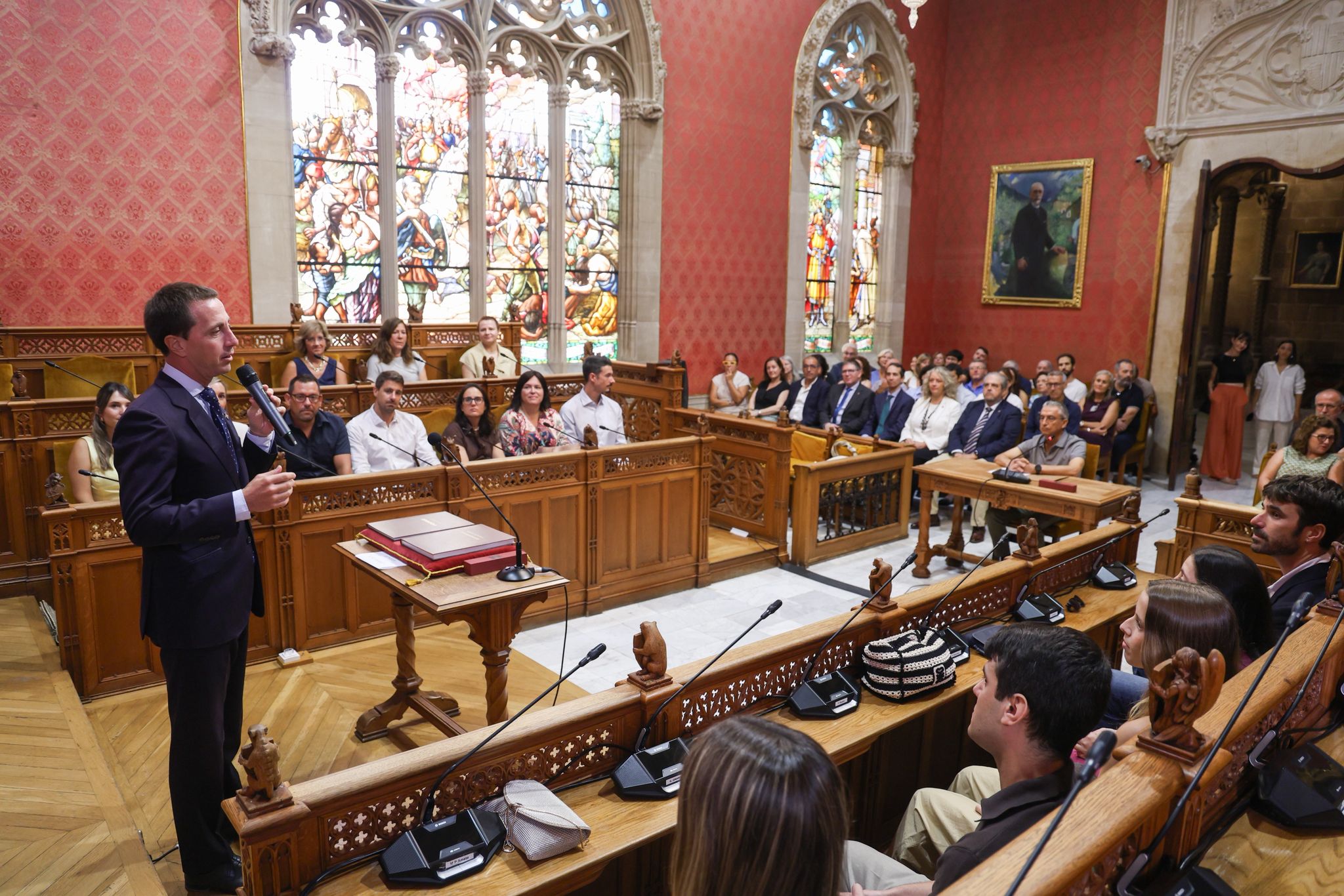 Toma de posesión de 16 nuevos funcionarios del Consell de Mallorca.