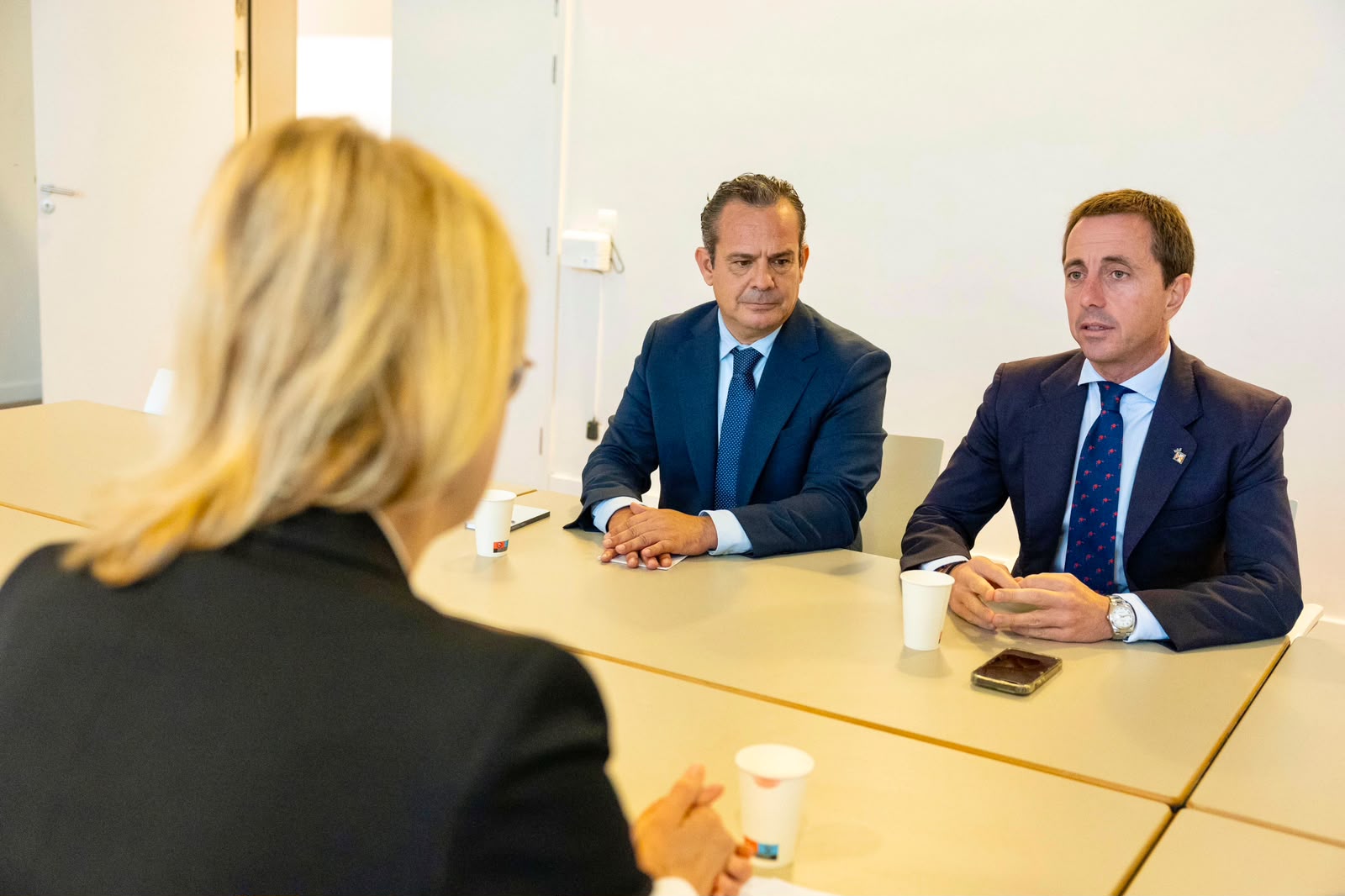 El presidente Galmés presenta la Proposición de ley de regulación de la afluencia de vehículos de Mallorca en la Unión Europea