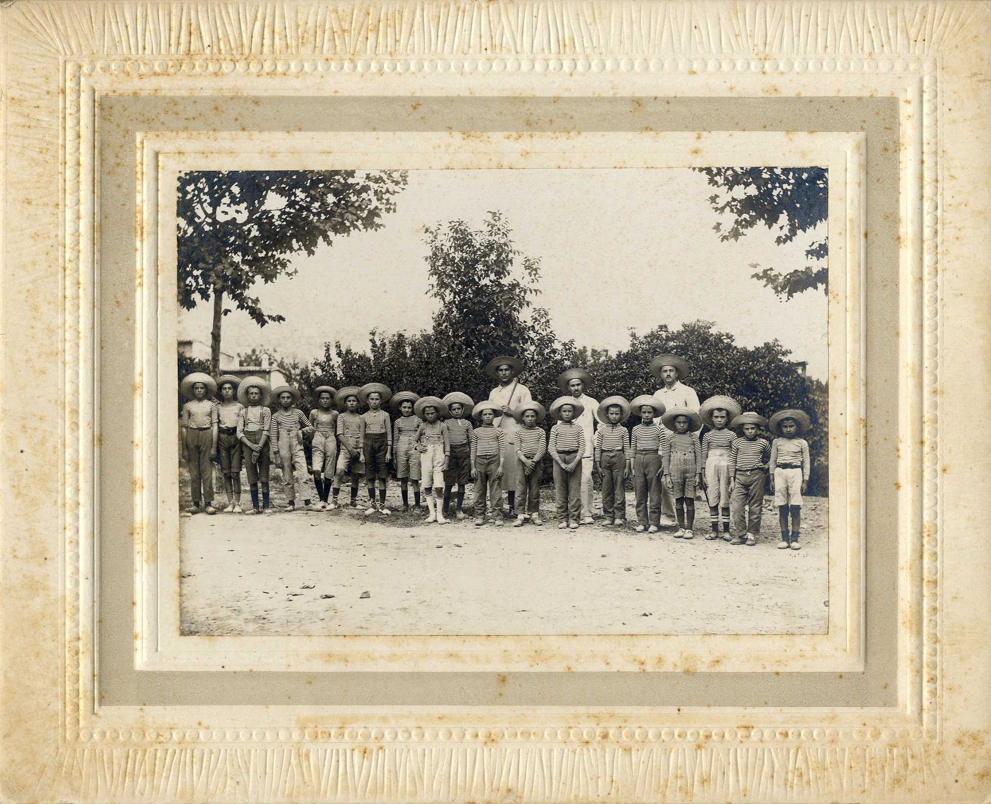 II-711/2 Fotografías de las colonias escolares de niños. Puerto de Sóller (1918-1919)