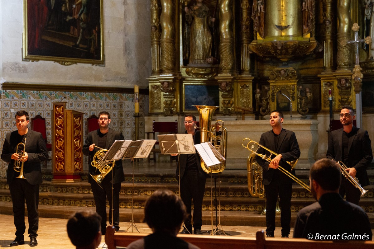 Creuant l'atlàntic amb quintet de vent metall