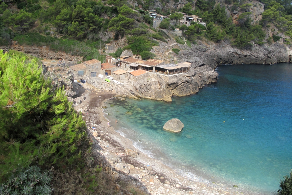 La cala de Deià